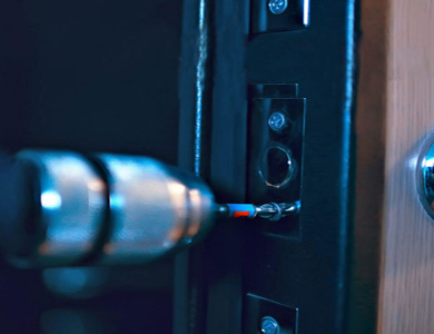 龙凤24小时上门开锁公司